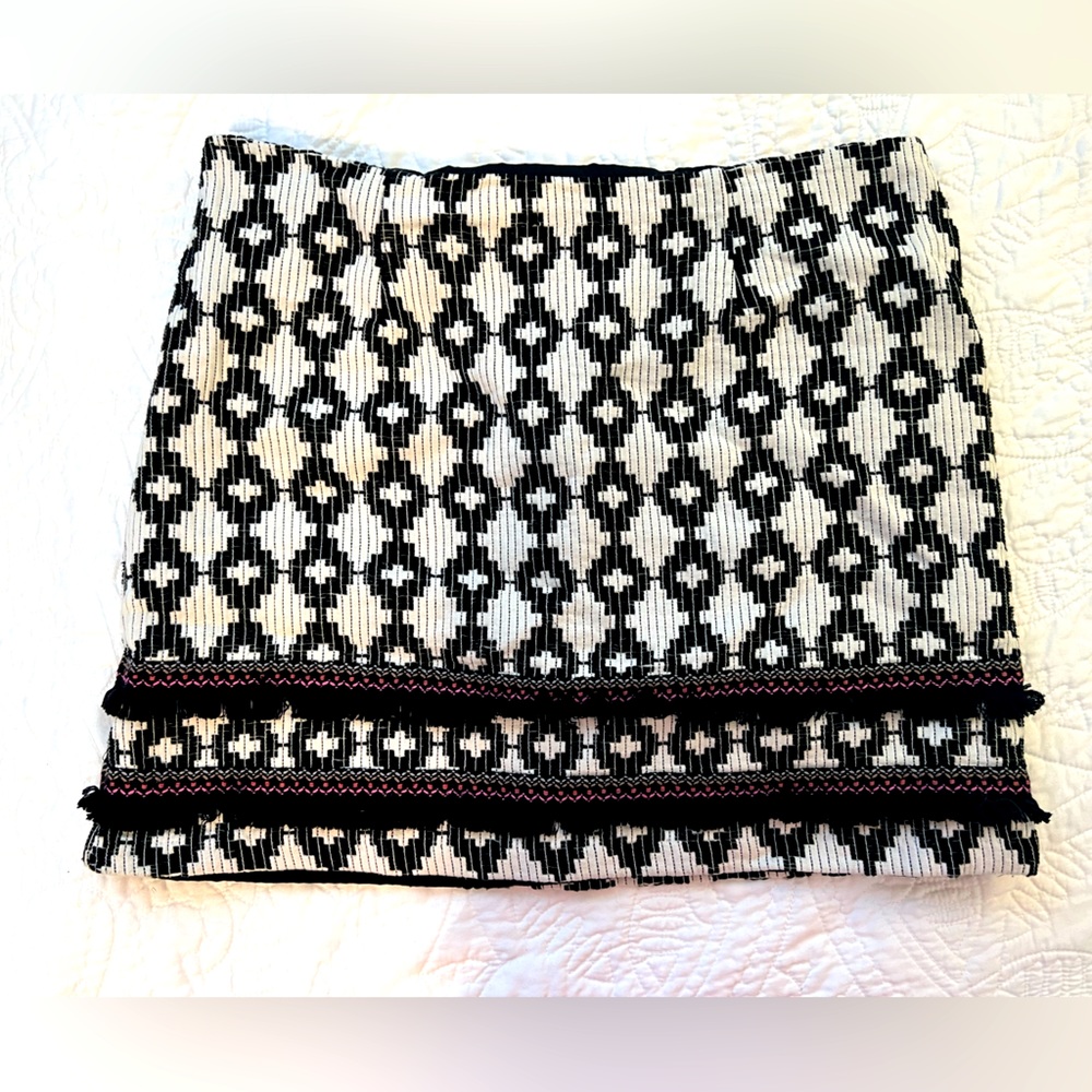 Womens Mini Skirt Black White Jacquard Fringe Merona Above Knee Size 14 Aztec